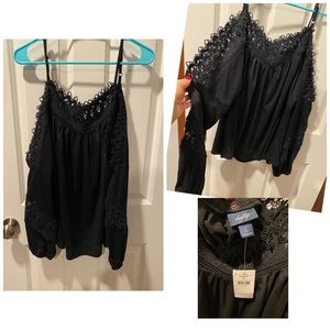 Daytrip womens large black cold shoulder top new with tags